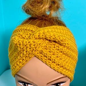 🚨New crocheted headband/earmuff